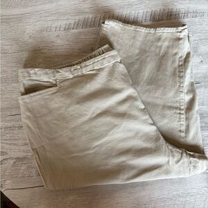 Catherines Woman’s Plus Size Tan Khaki Capris 3X 26/28W